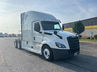 Used 2020 Freightliner Cascadia Cummins X15 Semi Truck with Sleeper Cab for sale #340997 - photo 1