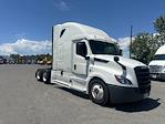 Used 2020 Freightliner Cascadia Cummins X15 Semi Truck with Sleeper Cab for sale #341047 - photo 1