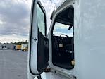 Used 2020 Freightliner Cascadia Cummins X15 Semi Truck with Sleeper Cab for sale #341049 - photo 9