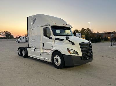 Used 2020 Freightliner Cascadia Cummins X15 Semi Truck with Sleeper Cab for sale #341089 - photo 1