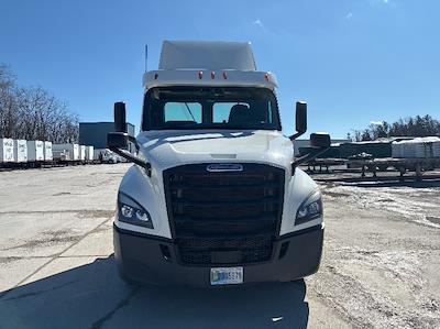 Used 2020 Freightliner Cascadia - photo 1