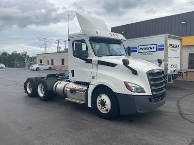 Used 2020 Freightliner Cascadia Cummins X15 Semi Truck for sale #341275 - photo 1