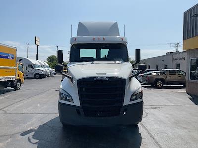 Used 2020 Freightliner Cascadia Cummins X15 Semi Truck for sale #341275 - photo 2