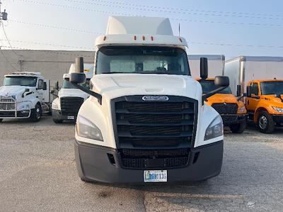 Used 2020 Freightliner Cascadia Cummins X15 Semi Truck for sale #341288 - photo 2