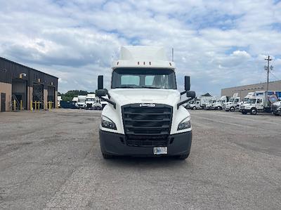 Used 2020 Freightliner Cascadia Cummins X15 Semi Truck for sale #341294 - photo 2