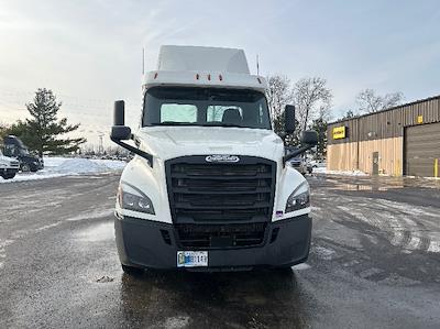 Used 2020 Freightliner Cascadia Cummins X15 Semi Truck for sale #341298 - photo 2