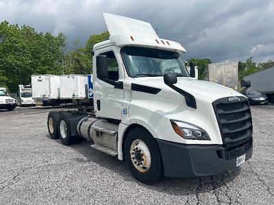 Used 2020 Freightliner Cascadia Cummins X15 Semi Truck for sale #341302 - photo 1