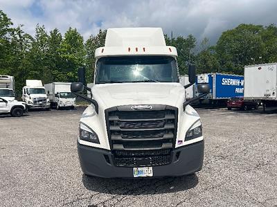 Used 2020 Freightliner Cascadia Cummins X15 Semi Truck for sale #341302 - photo 2