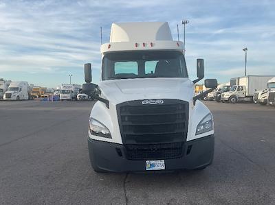 Used 2020 Freightliner Cascadia Cummins X15 Semi Truck for sale #341403 - photo 2