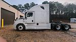 Used 2020 Freightliner Cascadia Cummins X15 Semi Truck with Sleeper Cab for sale #341503 - photo 4