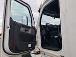 Used 2020 Freightliner Cascadia Cummins X15 Semi Truck with Sleeper Cab for sale #341581 - photo 9