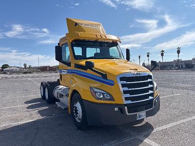 Used 2020 Freightliner Cascadia - photo 1