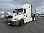 Used 2020 Freightliner Cascadia Detroit DD15AT Semi Truck with Sleeper Cab for sale #342002 - photo 3