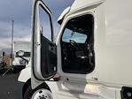 Used 2020 Freightliner Cascadia Detroit DD15AT Semi Truck with Sleeper Cab for sale #342002 - photo 9
