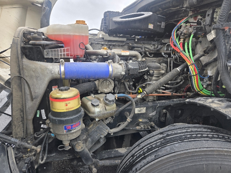 Used 2020 Freightliner Cascadia - photo 23