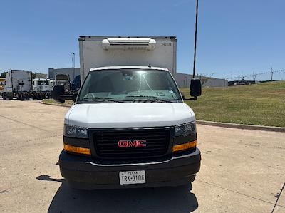 Used 2019 GMC Savana 3500 Wabash Refrigerated Body V220-10 for sale #342538 - photo 2