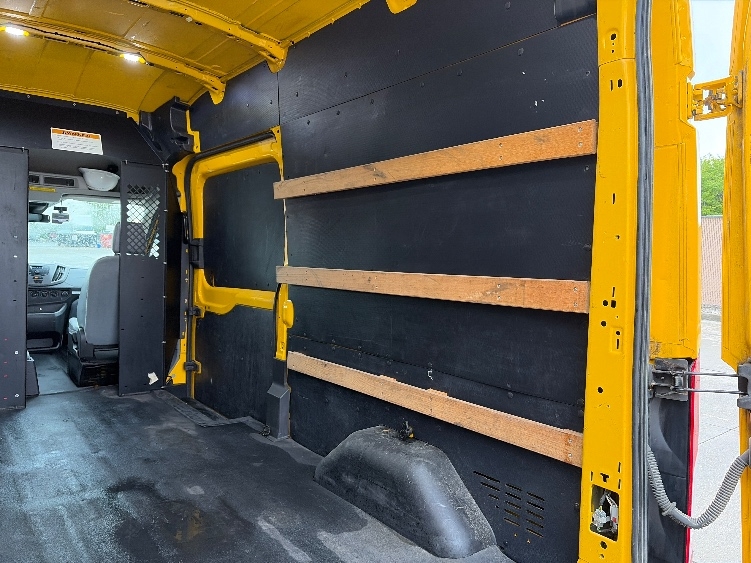 Used 2019 Ford Transit 250 - photo 14