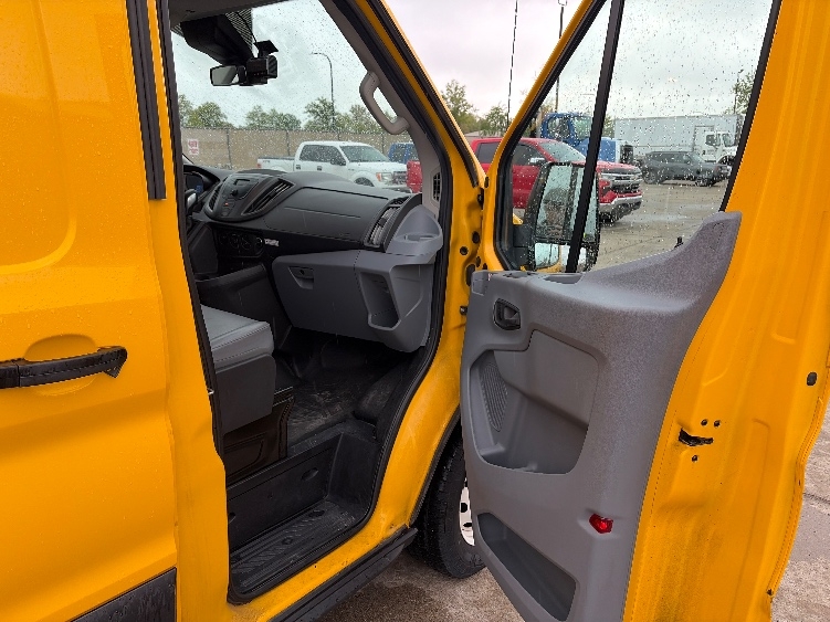 Used 2019 Ford Transit 250 - photo 22