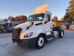 Used 2020 Freightliner Cascadia Detroit DD13 Semi Truck for sale #343865 - photo 3