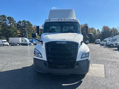 Used 2020 Freightliner Cascadia Detroit DD13 Semi Truck for sale #343866 - photo 2