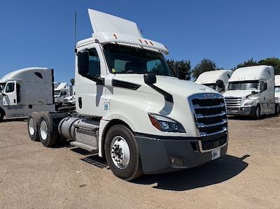 Used 2020 Freightliner Cascadia Detroit DD13 Semi Truck for sale #344434 - photo 1