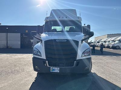 Used 2020 Freightliner Cascadia Detroit DD13 Semi Truck for sale #344439 - photo 2