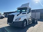 Used 2020 Freightliner Cascadia Detroit DD13 Semi Truck for sale #344439 - photo 3