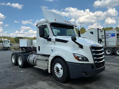 Used 2020 Freightliner Cascadia Detroit DD13 Semi Truck for sale #344446 - photo 1