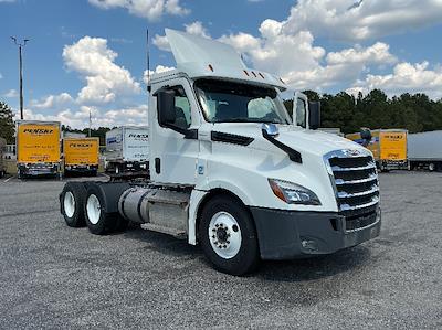 Used 2020 Freightliner Cascadia Detroit DD13 Semi Truck for sale #344452 - photo 1