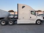 Used 2020 Freightliner Cascadia Detroit DD15AT Semi Truck with Sleeper Cab for sale #344461 - photo 8