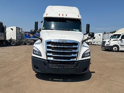 Used 2020 Freightliner Cascadia Detroit DD15AT Semi Truck with Sleeper Cab for sale #344478 - photo 2