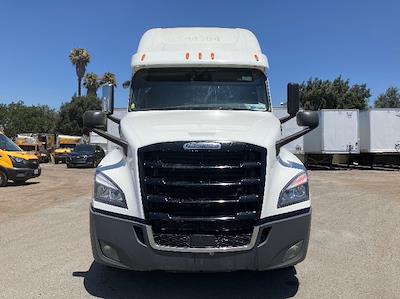 Used 2020 Freightliner Cascadia Detroit DD15AT Semi Truck with Sleeper Cab for sale #344504 - photo 2