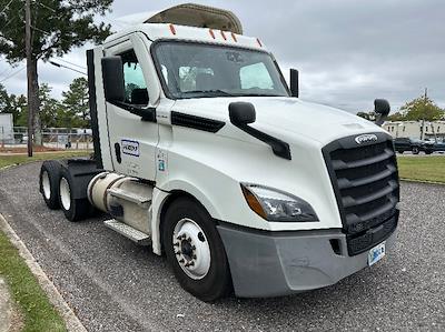 Used 2021 Freightliner Cascadia Detroit DD13 Semi Truck for sale #344759 - photo 1