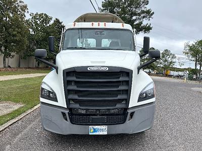 Used 2021 Freightliner Cascadia Detroit DD13 Semi Truck for sale #344759 - photo 2
