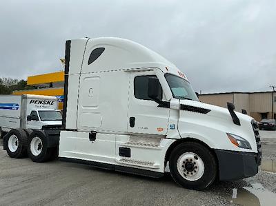 Used 2021 Freightliner Cascadia Detroit DD15AT Semi Truck with Sleeper Cab for sale #344882 - photo 1