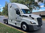 Used 2021 Freightliner Cascadia Detroit DD15AT Semi Truck with Sleeper Cab for sale #344883 - photo 1