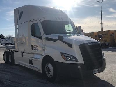 Used 2021 Freightliner Cascadia Detroit DD15AT Semi Truck with Sleeper Cab for sale #344886 - photo 1