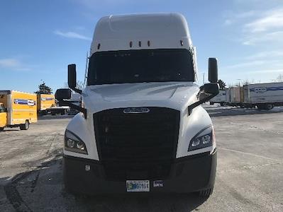 Used 2021 Freightliner Cascadia Detroit DD15AT Semi Truck with Sleeper Cab for sale #344886 - photo 2
