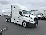 Used 2021 Freightliner Cascadia Detroit DD15AT Semi Truck with Sleeper Cab for sale #344889 - photo 1