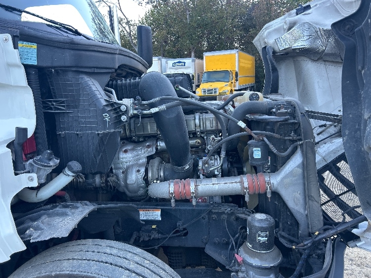 Used 2021 Freightliner Cascadia - photo 22