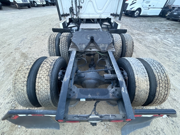 Used 2021 Freightliner Cascadia - photo 8