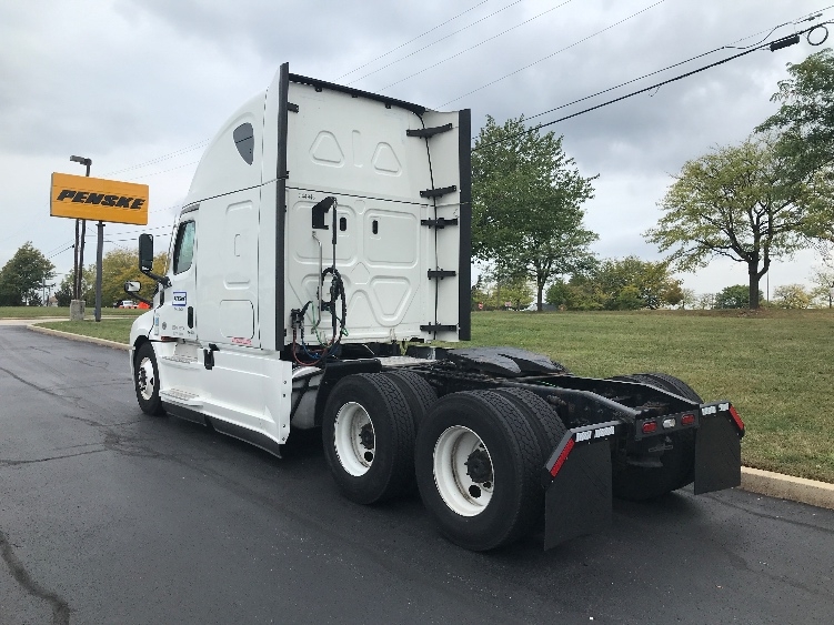 Used 2021 Freightliner Cascadia - photo 7