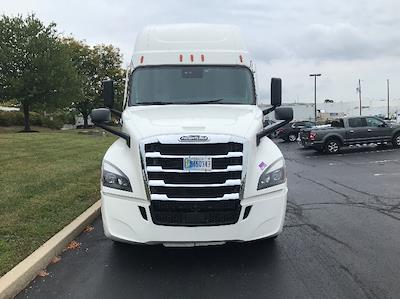 Used 2021 Freightliner Cascadia Detroit DD15AT Semi Truck with Sleeper Cab for sale #344945 - photo 2