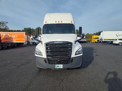 Used 2021 Freightliner Cascadia Detroit DD15AT Semi Truck with Sleeper Cab for sale #344951 - photo 2