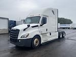 Used 2021 Freightliner Cascadia Detroit DD15AT Semi Truck with Sleeper Cab for sale #344952 - photo 3