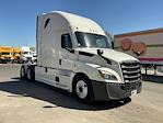 Used 2021 Freightliner Cascadia Detroit DD15AT Semi Truck with Sleeper Cab for sale #344962 - photo 1
