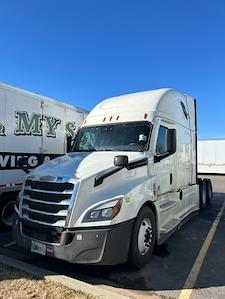 Used 2021 Freightliner Cascadia - photo 1