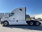 Used 2021 Freightliner Cascadia Detroit DD15AT Semi Truck with Sleeper Cab for sale #345139 - photo 4