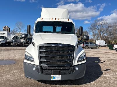 Used 2021 Freightliner Cascadia Detroit DD13 Semi Truck for sale #345329 - photo 2