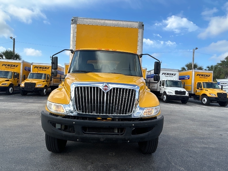 Used 2020 International MV - photo 2